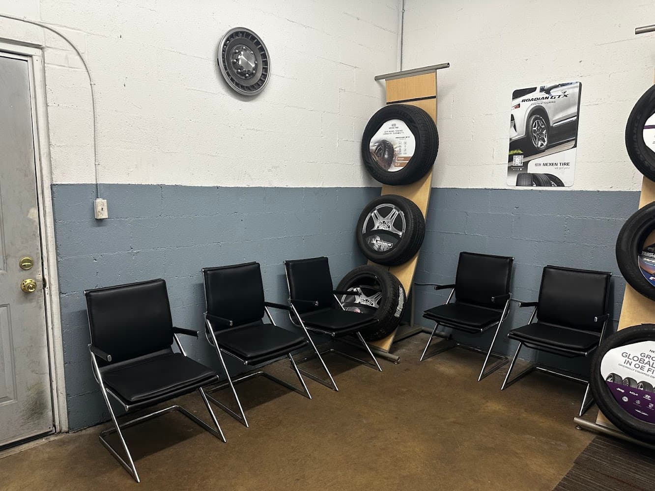 Stark Tires & Auto cover photo