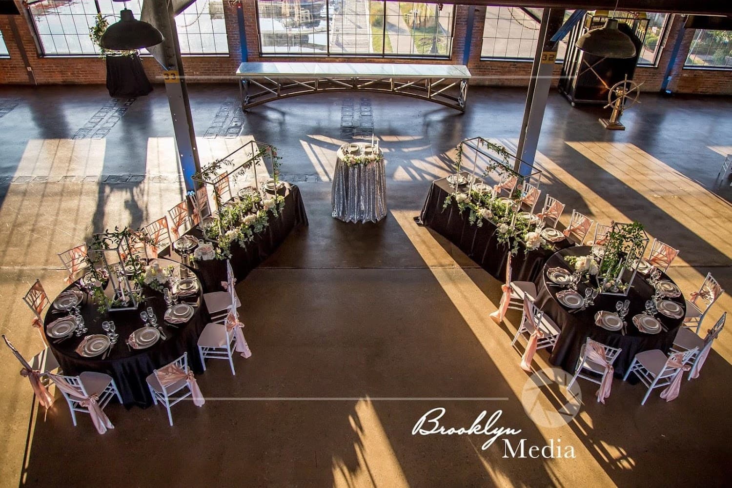 Amour Floral & Decor LLC cover photo