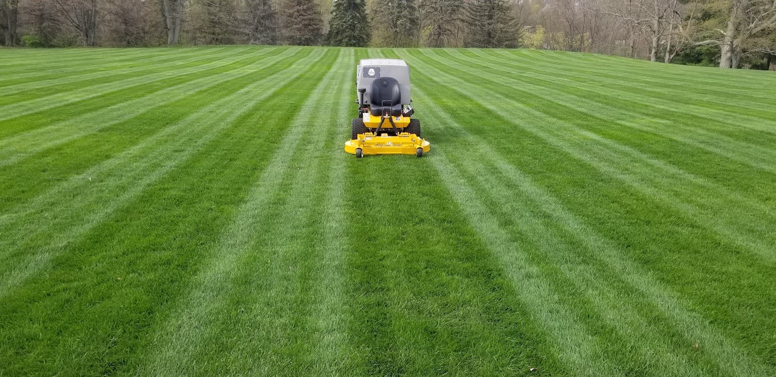 Hultman's Lawn Care, LLC cover photo