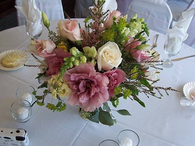 Country Flowers & Herbs cover photo