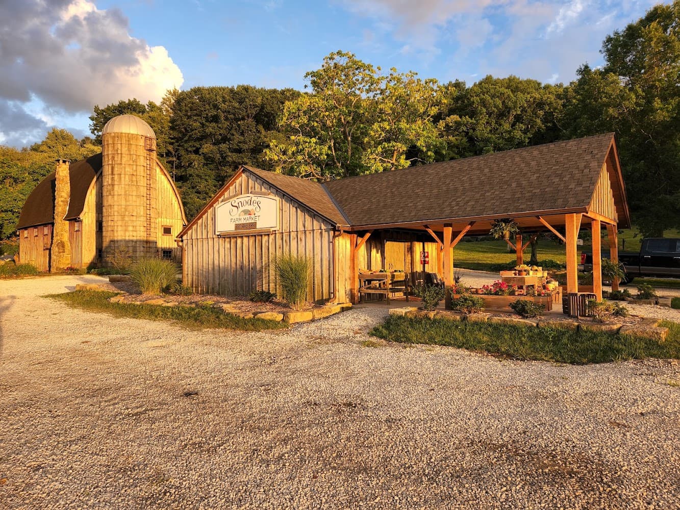 Snode's Restored Country Barn & Melon Farm cover photo