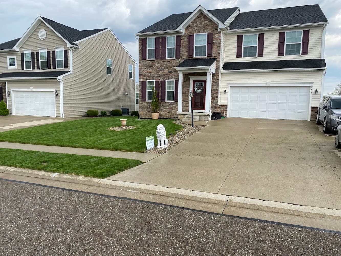Eric's Lawn & Landscaping All Season Outdoor Services L.L.C. cover photo